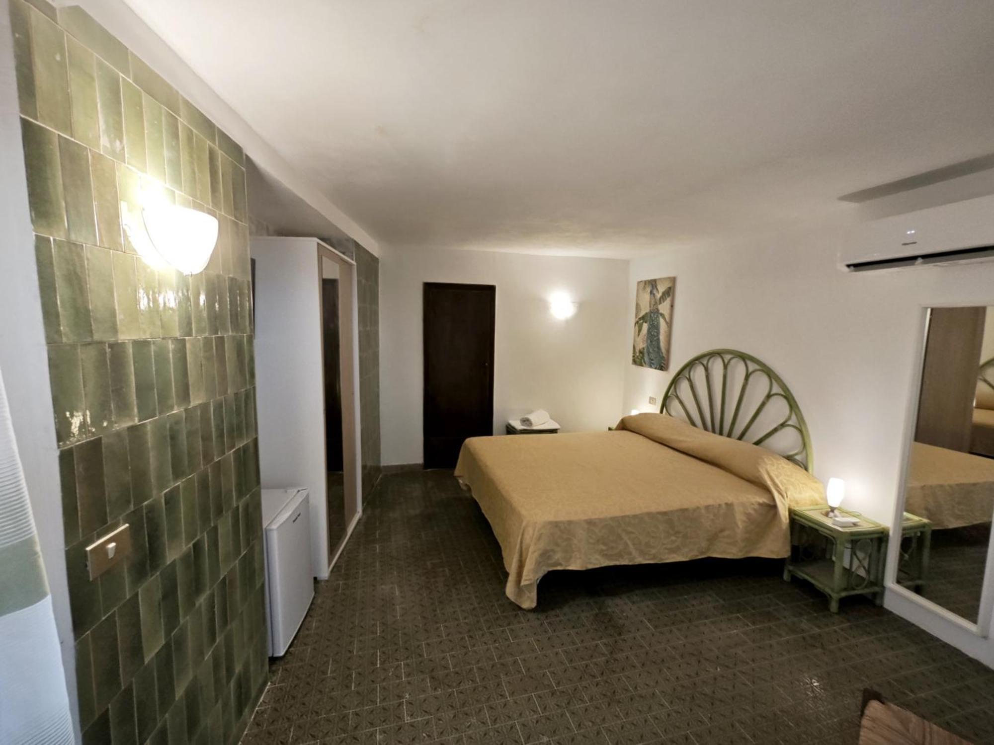 Hotel Golfo Azzurro Каполівері Екстер'єр фото